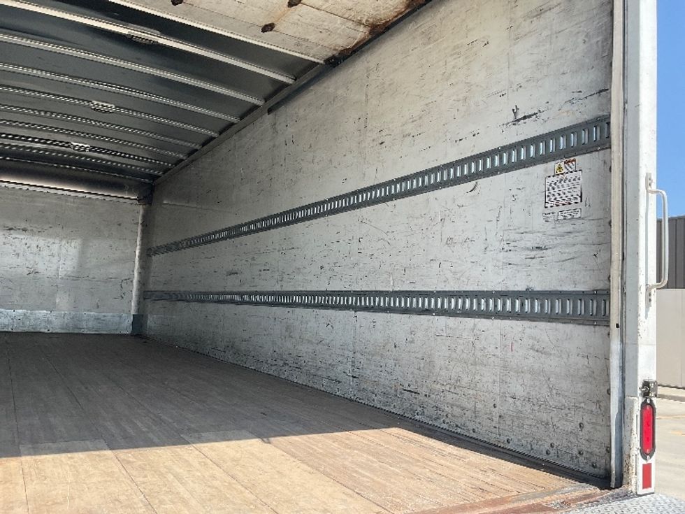 Medium Duty Box Truck-Light and Medium Duty Trucks-Freightliner-2020-M2-Hammond-LA-223,898\n\t\tmiles-$ 48,750 - Image 11