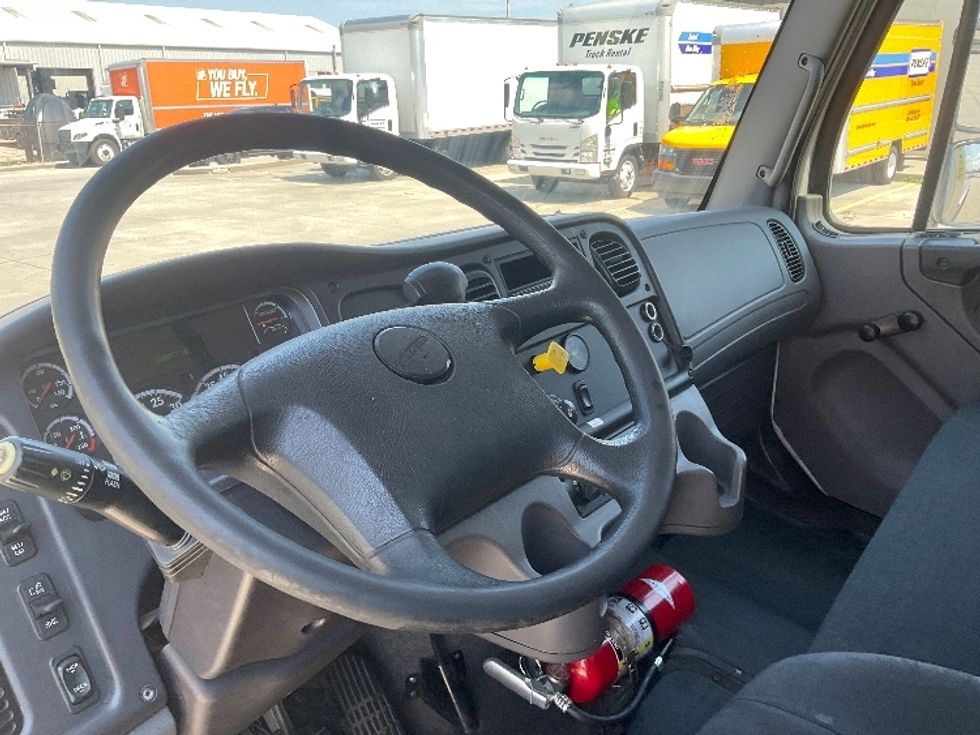 Medium Duty Box Truck-Light and Medium Duty Trucks-Freightliner-2020-M2-Hammond-LA-223,898\n\t\tmiles-$ 48,750 - Image 17
