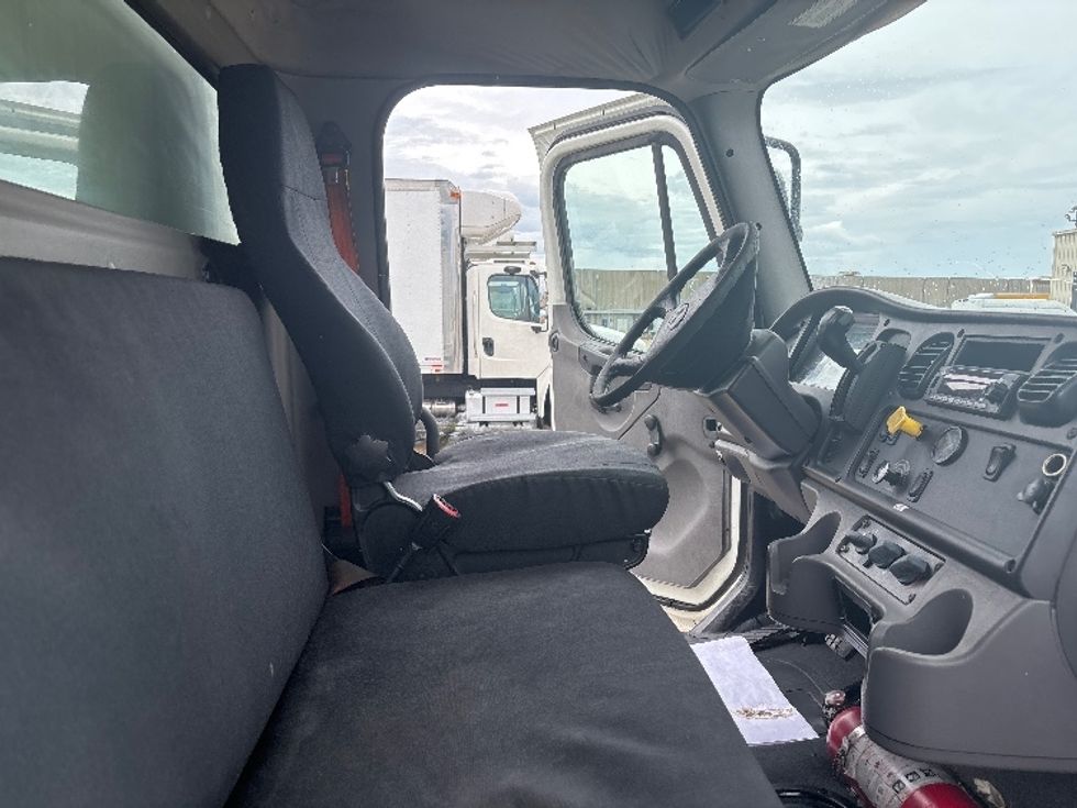 Medium Duty Box Truck-Light and Medium Duty Trucks-Freightliner-2020-M2-Hammond-LA-229,859\n\t\tmiles-$ 47,750 - Image 21
