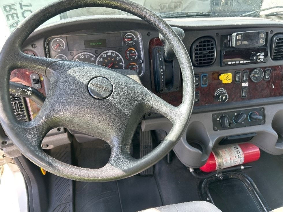 Medium Duty Box Truck-Light and Medium Duty Trucks-Freightliner-2020-M2-Hammond-LA-277,002\n\t\tmiles-$ 40,000 - Image 18