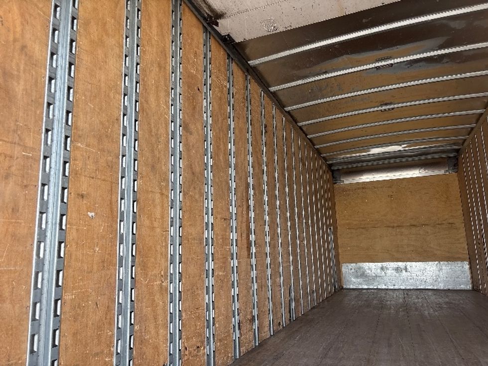 Medium Duty Box Truck-Light and Medium Duty Trucks-Freightliner-2020-M2-Hammond-LA-283,660\n\t\tmiles-$ 32,750 - Image 11