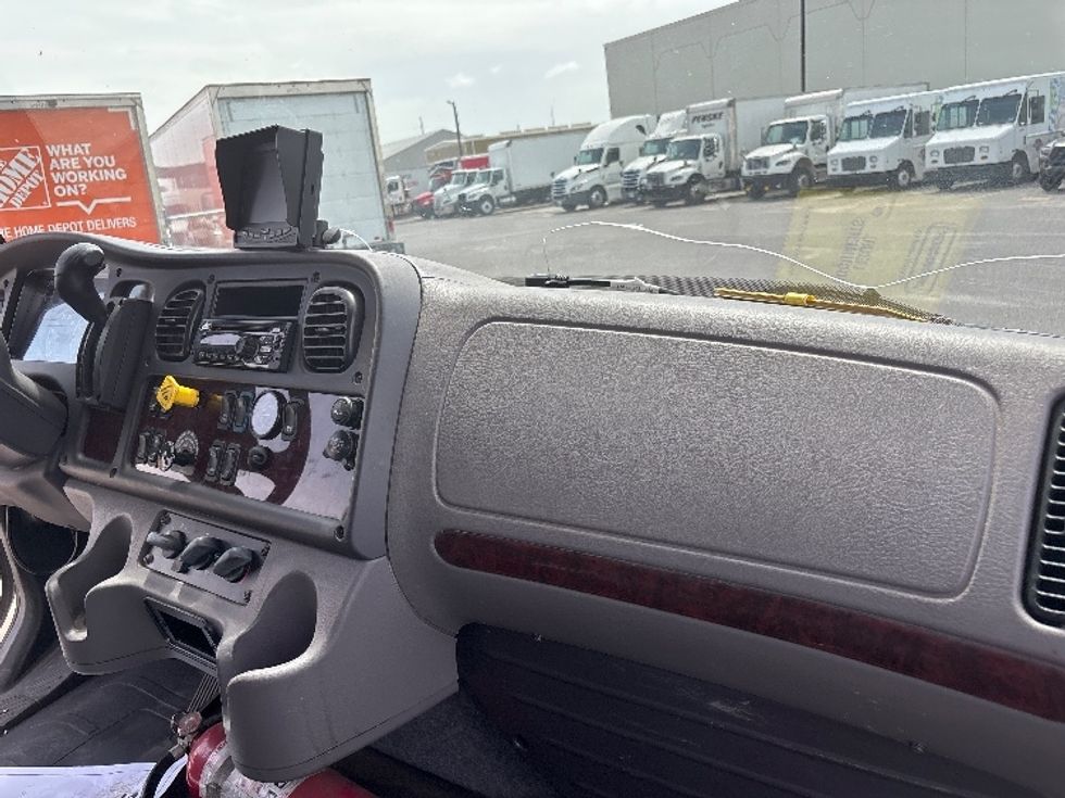 Medium Duty Box Truck-Light and Medium Duty Trucks-Freightliner-2020-M2-Hammond-LA-283,660\n\t\tmiles-$ 32,750 - Image 21