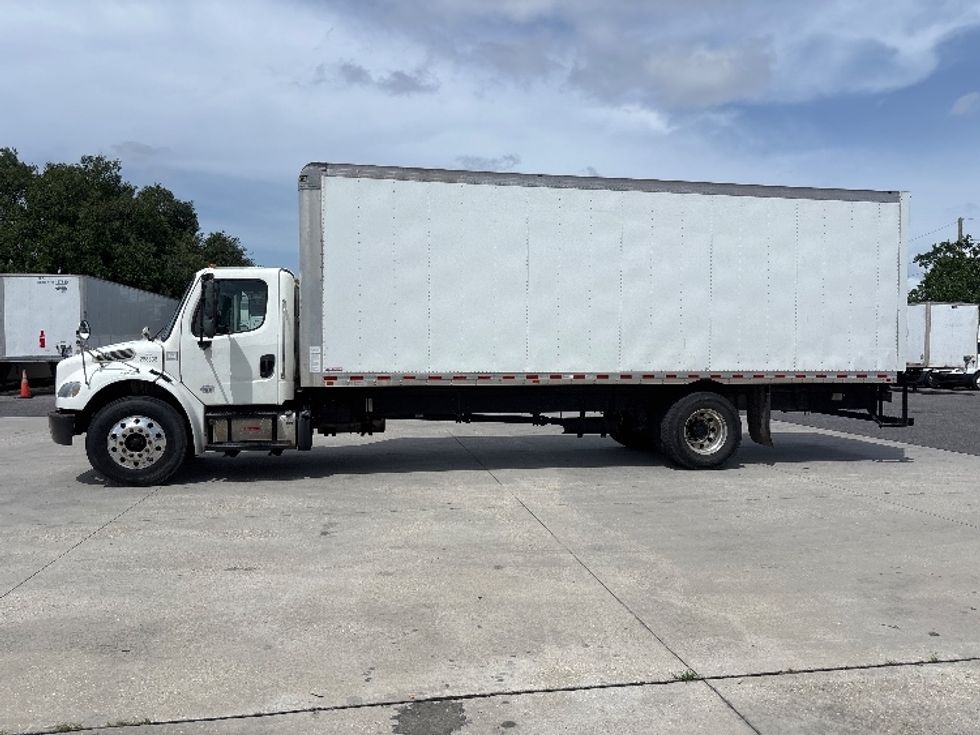 Medium Duty Box Truck-Light and Medium Duty Trucks-Freightliner-2020-M2-Hammond-LA-283,660\n\t\tmiles-$ 32,750 - Image 4