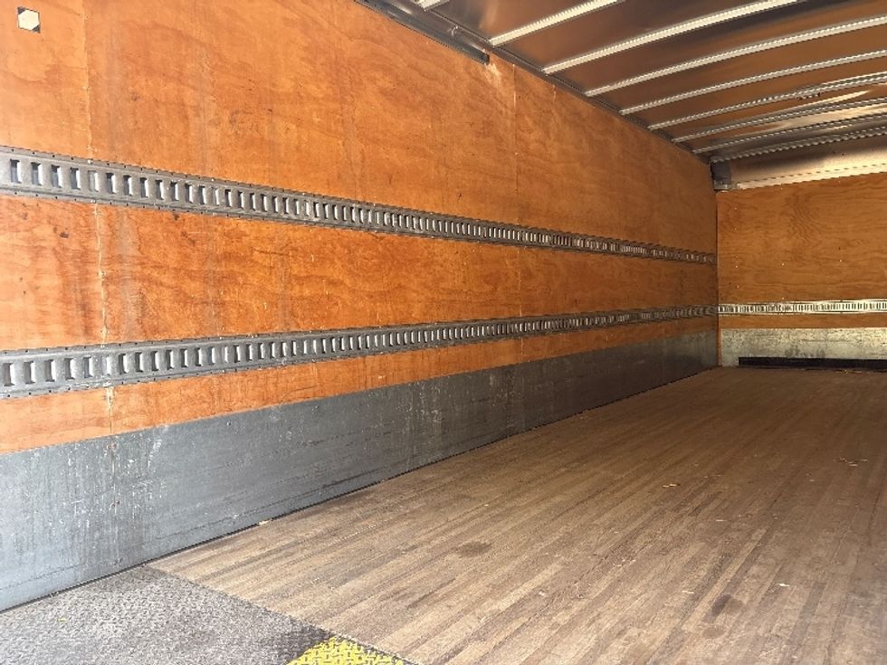 Medium Duty Box Truck-Light and Medium Duty Trucks-Freightliner-2020-M2-Hammond-LA-307,203\n\t\tmiles-$ 23,500 - Image 11