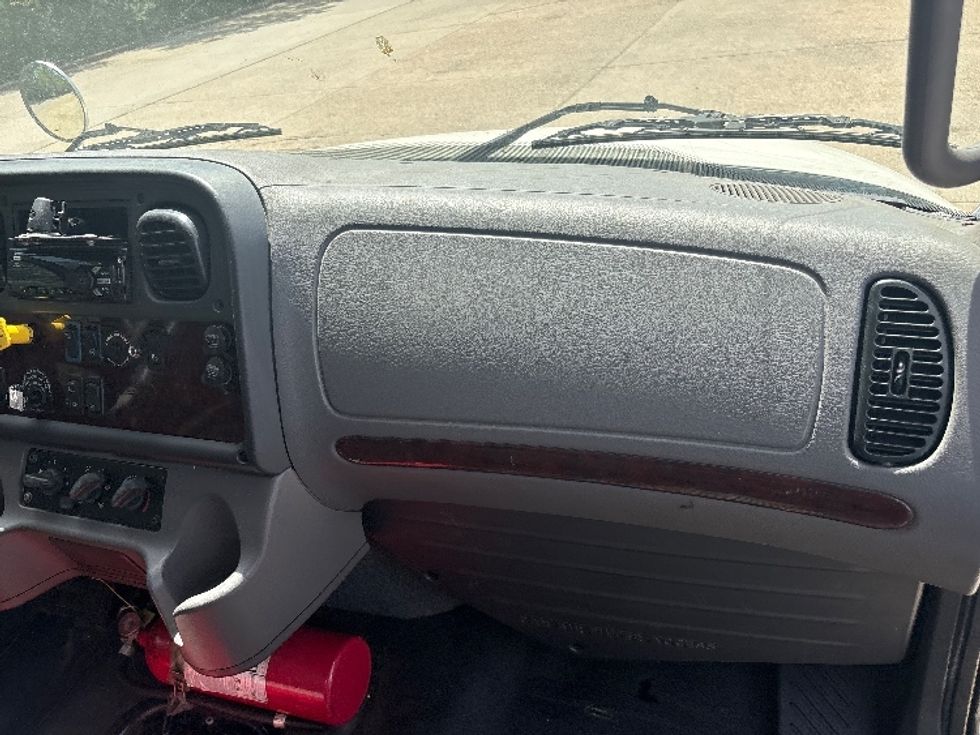 Medium Duty Box Truck-Light and Medium Duty Trucks-Freightliner-2020-M2-Hammond-LA-307,203\n\t\tmiles-$ 23,500 - Image 21