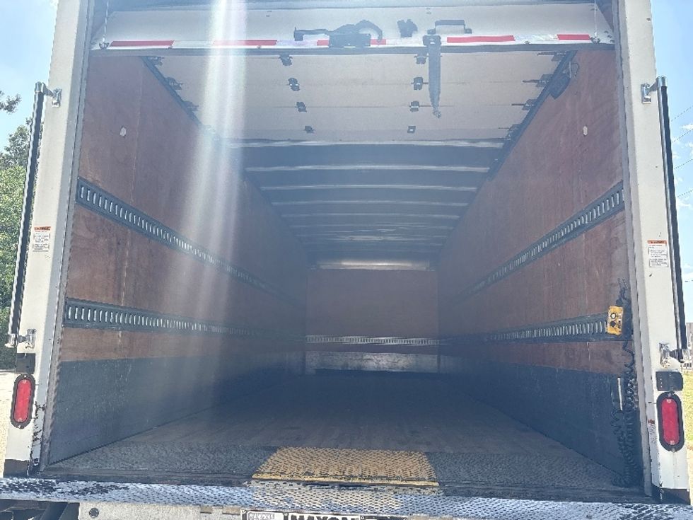 Medium Duty Box Truck-Light and Medium Duty Trucks-Freightliner-2020-M2-Hammond-LA-307,203\n\t\tmiles-$ 23,500 - Image 8