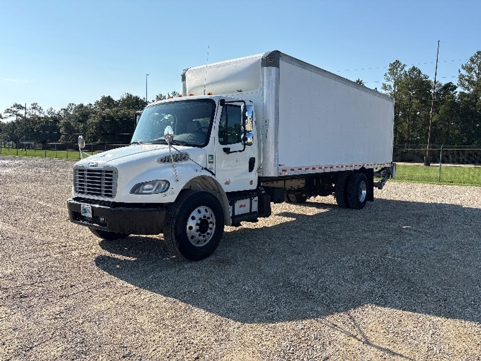 Medium Duty Box Truck-Light and Medium Duty Trucks-Freightliner-2020-M2-Hammond-LA-317,001\n\t\tmiles-$ 22,750 - Image 3