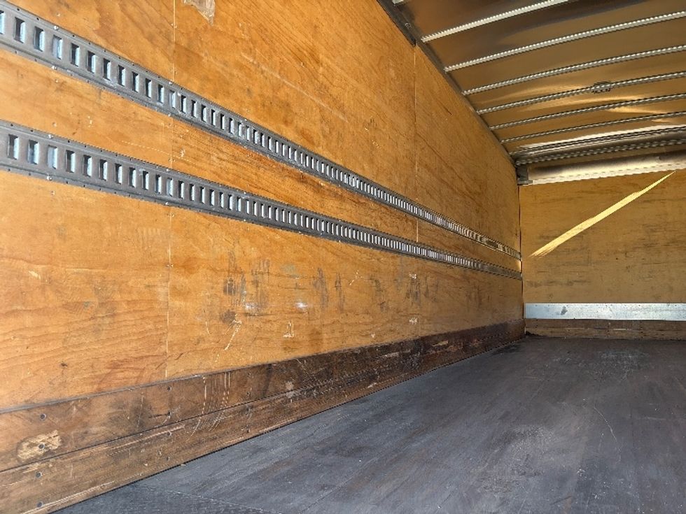 Medium Duty Box Truck-Light and Medium Duty Trucks-Freightliner-2020-M2-Hammond-LA-66,329\n\t\tmiles-$ 69,250 - Image 11