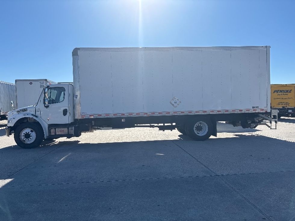 Medium Duty Box Truck-Light and Medium Duty Trucks-Freightliner-2020-M2-Hammond-LA-66,329\n\t\tmiles-$ 69,250 - Image 4