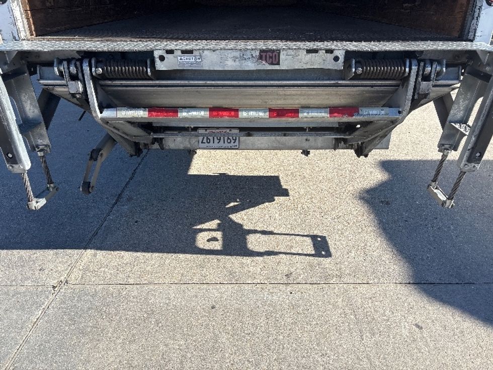 Medium Duty Box Truck-Light and Medium Duty Trucks-Freightliner-2020-M2-Hammond-LA-66,329\n\t\tmiles-$ 69,250 - Image 9