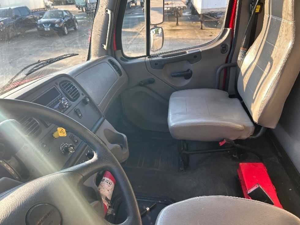 Medium Duty Box Truck-Light and Medium Duty Trucks-Freightliner-2020-M2-Hammond-LA-83,026\n\t\tmiles-$ 66,500 - Image 19