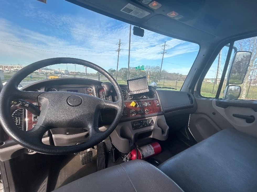 Medium Duty Box Truck-Light and Medium Duty Trucks-Freightliner-2020-M2-Hammond-LA-83,488\n\t\tmiles-$ 67,500 - Image 18