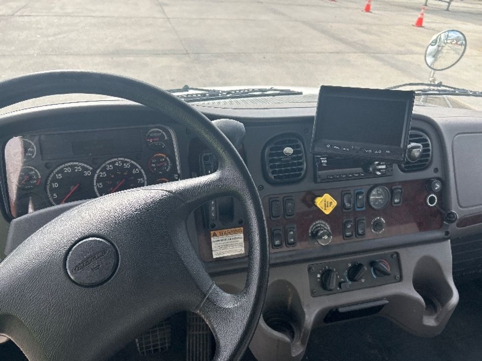Medium Duty Box Truck-Light and Medium Duty Trucks-Freightliner-2020-M2-Hammond-LA-85,615\n\t\tmiles-$ 67,250 - Image 16