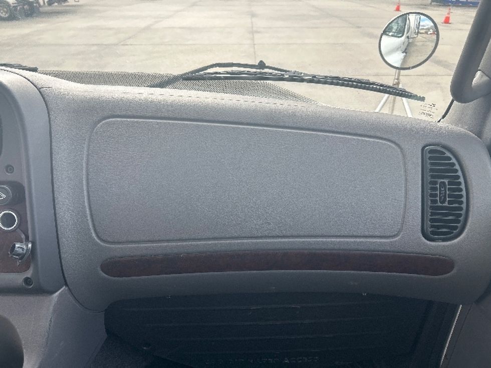 Medium Duty Box Truck-Light and Medium Duty Trucks-Freightliner-2020-M2-Hammond-LA-85,615\n\t\tmiles-$ 67,250 - Image 19