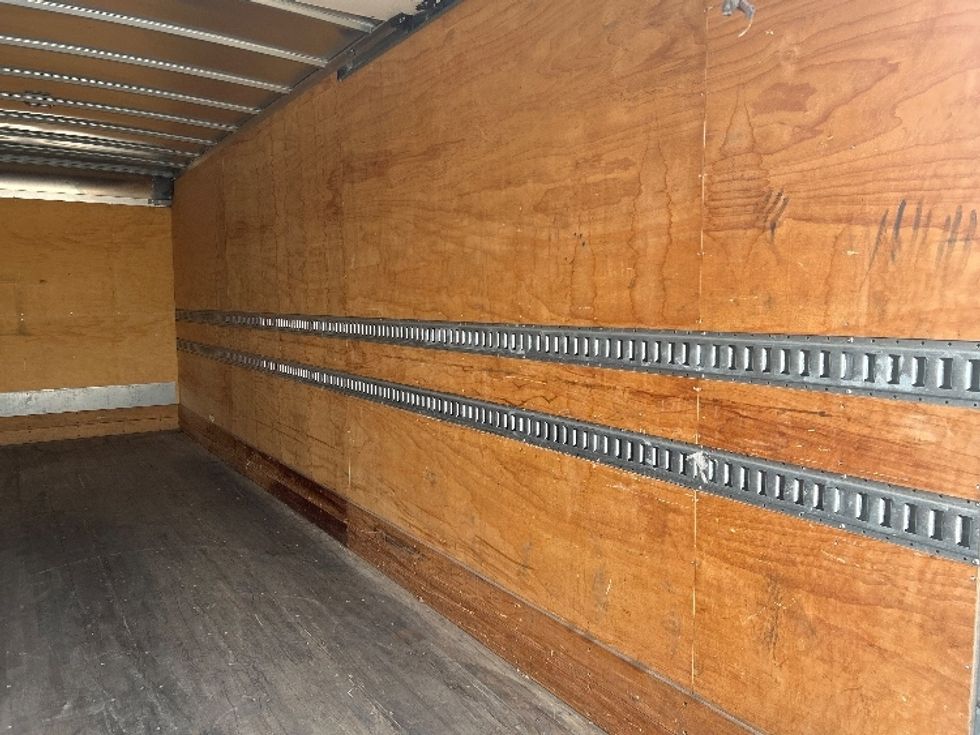 Medium Duty Box Truck-Light and Medium Duty Trucks-Freightliner-2020-M2-Hammond-LA-85,615\n\t\tmiles-$ 67,250 - Image 21