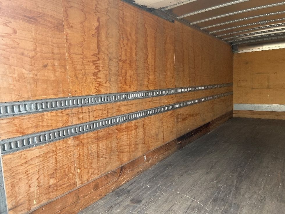 Medium Duty Box Truck-Light and Medium Duty Trucks-Freightliner-2020-M2-Hammond-LA-85,615\n\t\tmiles-$ 67,250 - Image 22