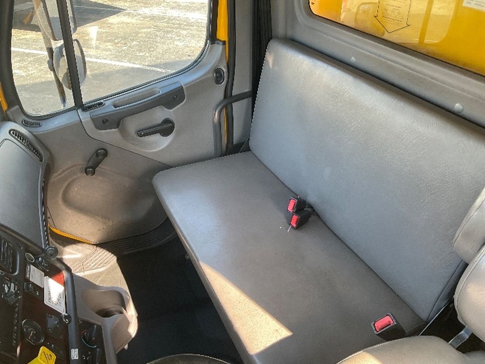 2020 Freightliner M2 106 Medium Duty photo 16