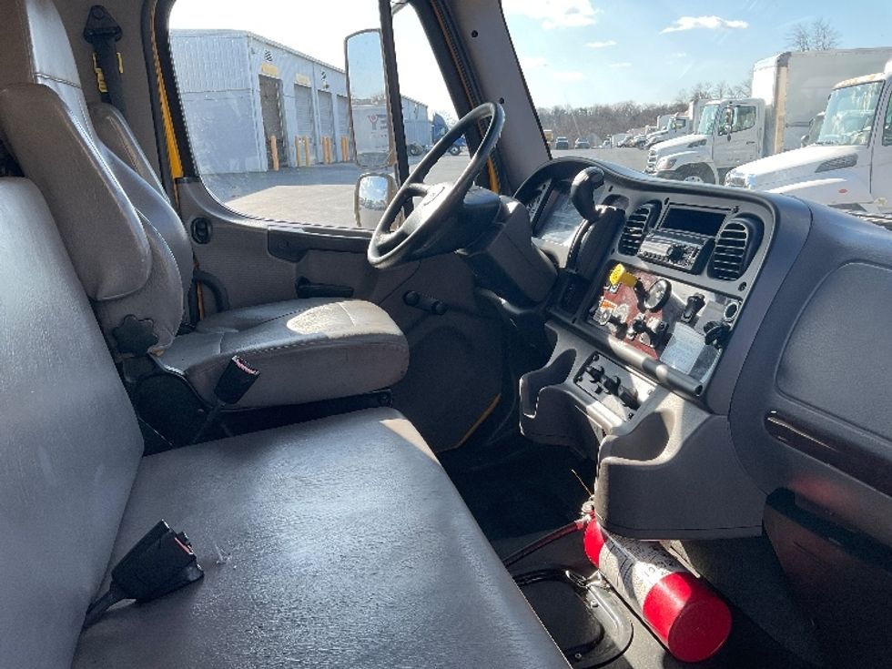 2020 Freightliner M2 106 Medium Duty photo 18