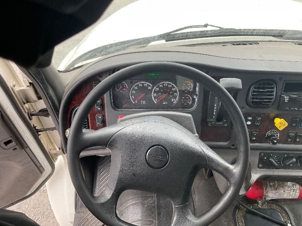 Medium Duty Box Truck-Light and Medium Duty Trucks-Freightliner-2020-M2-Harrisburg-PA-254,205\n\t\tmiles-$ 26,500 - Image 17