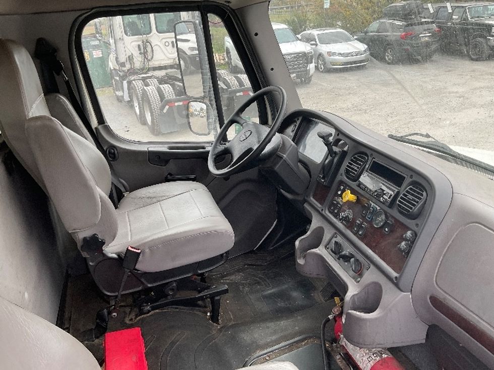 Medium Duty Box Truck-Light and Medium Duty Trucks-Freightliner-2020-M2-Harrisburg-PA-254,205\n\t\tmiles-$ 26,500 - Image 21