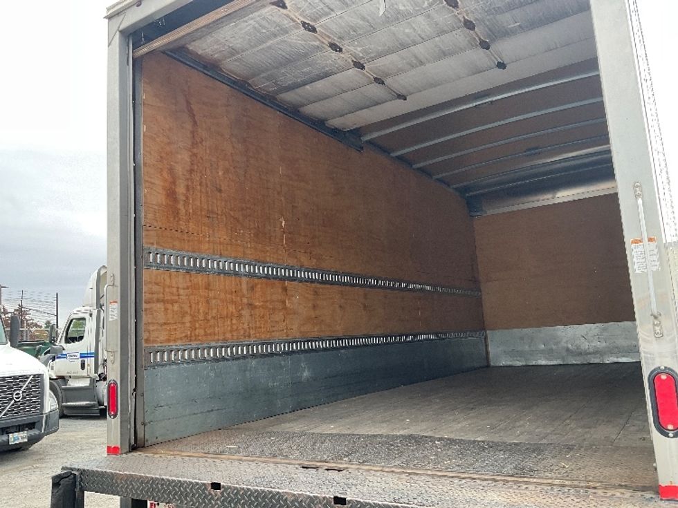 Medium Duty Box Truck-Light and Medium Duty Trucks-Freightliner-2020-M2-Harrisburg-PA-254,205\n\t\tmiles-$ 26,500 - Image 9