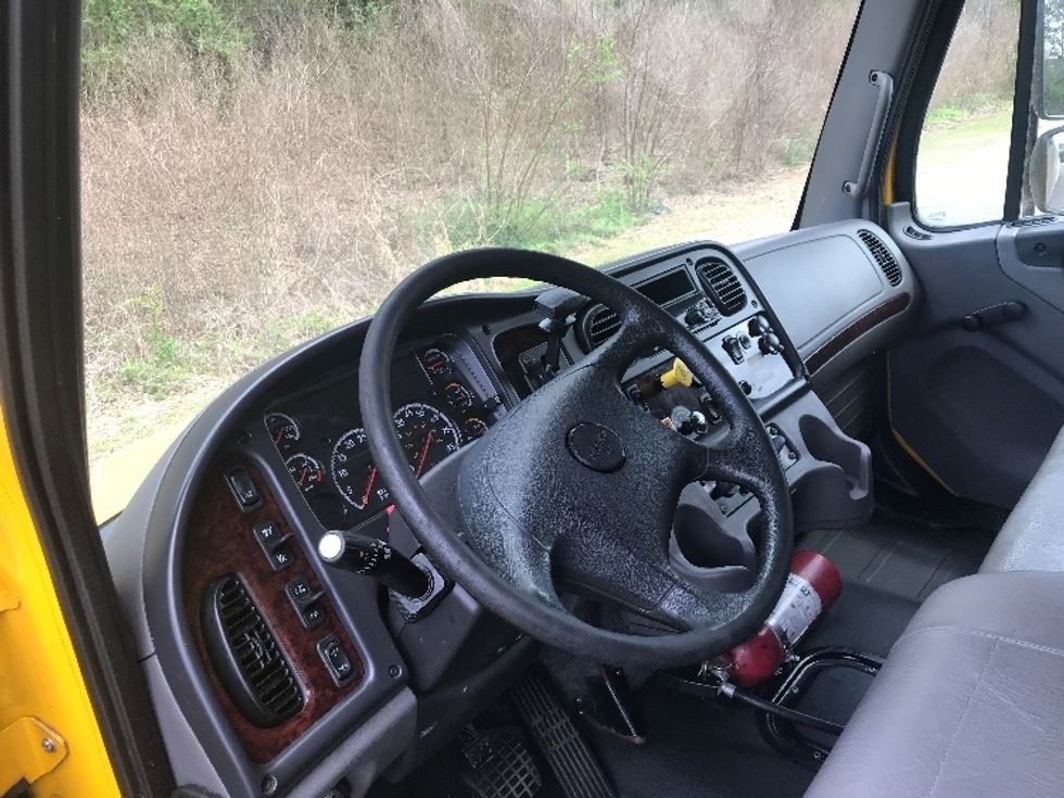 Medium Duty Box Truck-Light and Medium Duty Trucks-Freightliner-2020-M2-Homewood-AL-162,804\n\t\tmiles-$ 56,500 - Image 17