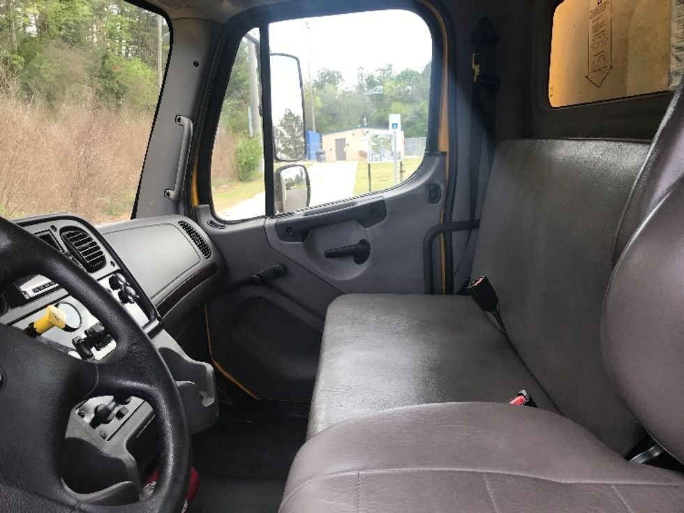 Medium Duty Box Truck-Light and Medium Duty Trucks-Freightliner-2020-M2-Homewood-AL-162,804\n\t\tmiles-$ 56,500 - Image 19