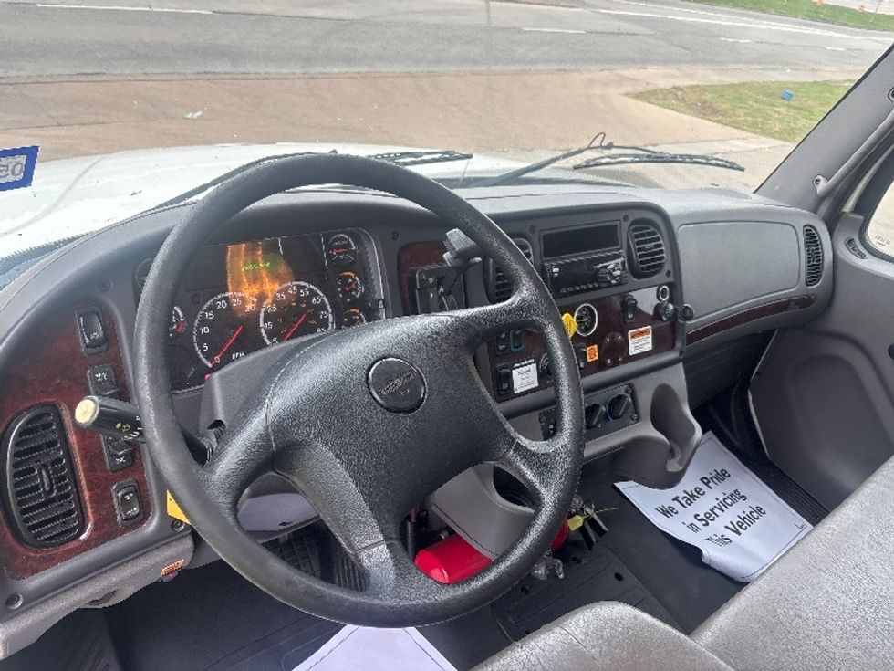 Medium Duty Box Truck-Light and Medium Duty Trucks-Freightliner-2020-M2-Houston-TX-108,004\n\t\tmiles-$ 60,250 - Image 16