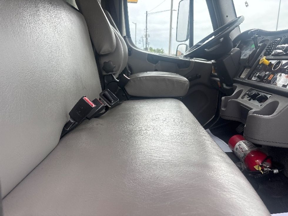 Medium Duty Box Truck-Light and Medium Duty Trucks-Freightliner-2020-M2-Houston-TX-108,004\n\t\tmiles-$ 60,250 - Image 20