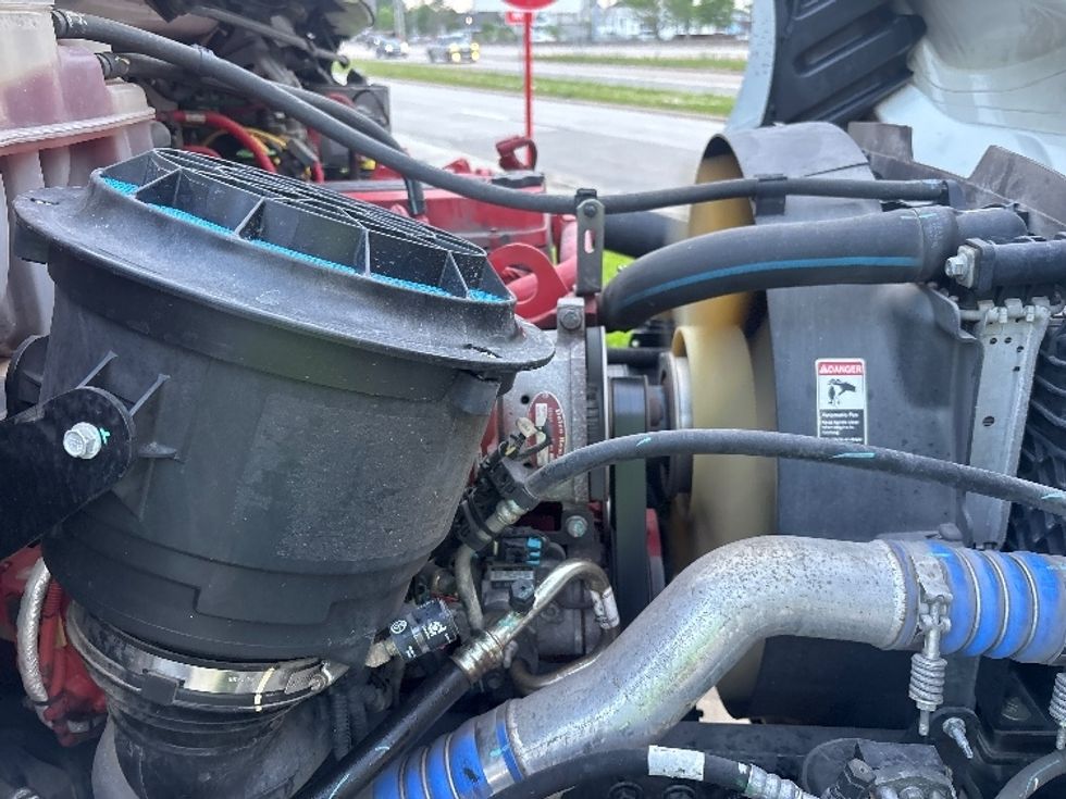 Medium Duty Box Truck-Light and Medium Duty Trucks-Freightliner-2020-M2-Houston-TX-126,515\n\t\tmiles-$ 57,750 - Image 21