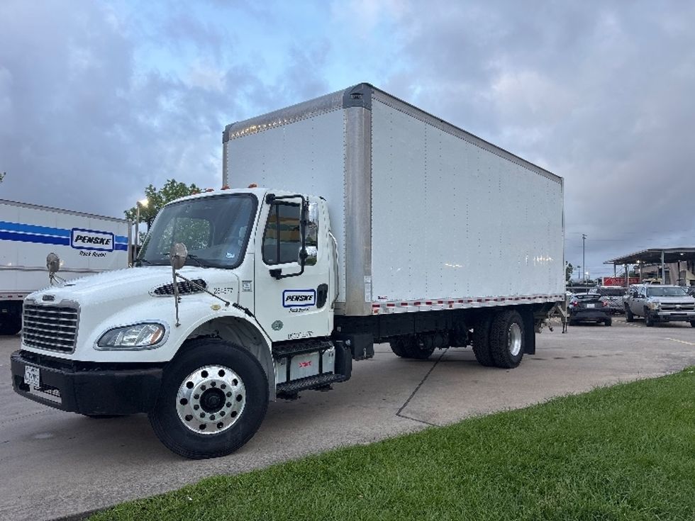 Medium Duty Box Truck-Light and Medium Duty Trucks-Freightliner-2020-M2-Houston-TX-126,515\n\t\tmiles-$ 57,750 - Image 3