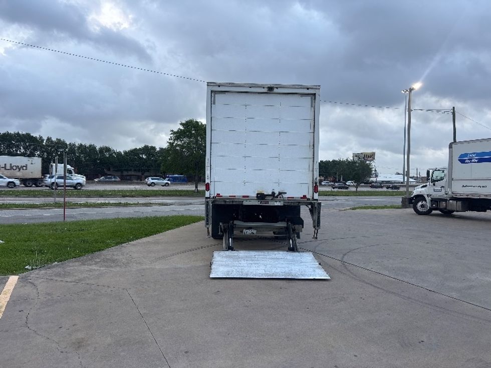 Medium Duty Box Truck-Light and Medium Duty Trucks-Freightliner-2020-M2-Houston-TX-126,515\n\t\tmiles-$ 57,750 - Image 8