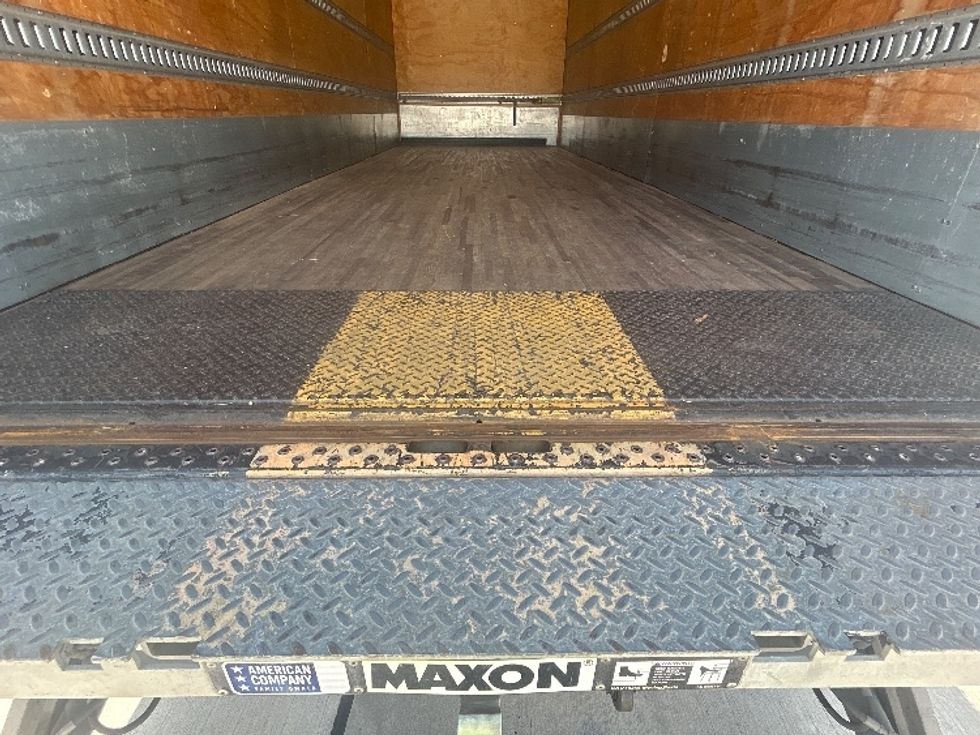 Medium Duty Box Truck-Light and Medium Duty Trucks-Freightliner-2020-M2-Houston-TX-164,523\n\t\tmiles-$ 42,250 - Image 10
