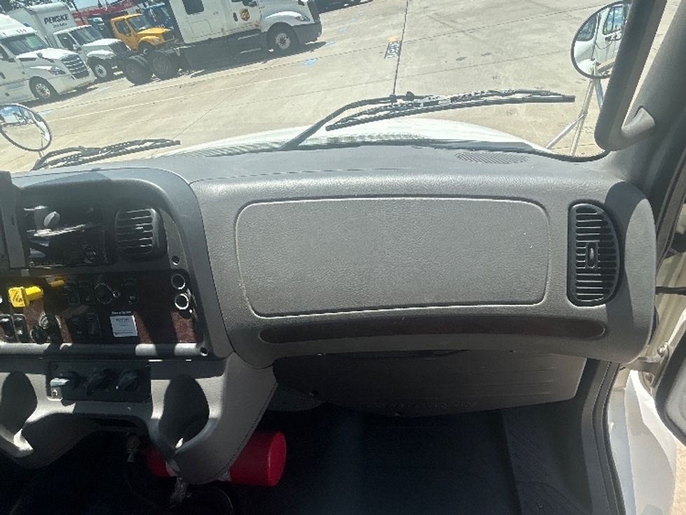 Medium Duty Box Truck-Light and Medium Duty Trucks-Freightliner-2020-M2-Houston-TX-164,523\n\t\tmiles-$ 42,250 - Image 20
