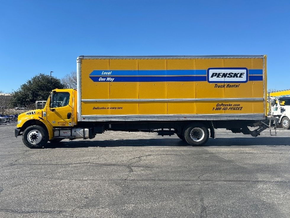 Medium Duty Box Truck-Light and Medium Duty Trucks-Freightliner-2020-M2-Houston-TX-181,484\n\t\tmiles-$ 36,250 - Image 4
