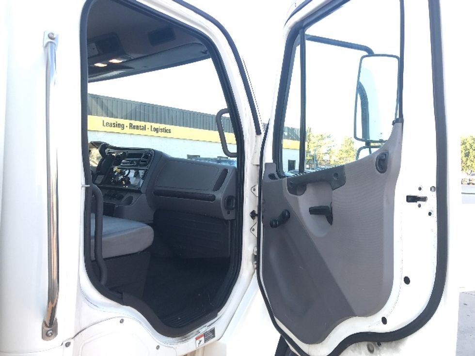 Medium Duty Box Truck-Light and Medium Duty Trucks-Freightliner-2020-M2-Houston-TX-195,173\n\t\tmiles-$ 53,000 - Image 20