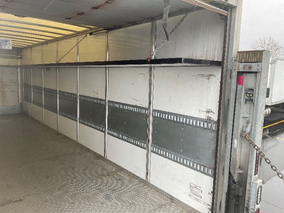 Medium Duty Box Truck-Light and Medium Duty Trucks-Freightliner-2020-M2-Indianapolis-IN-178,989\n\t\tmiles-$ 54,750 - Image 12