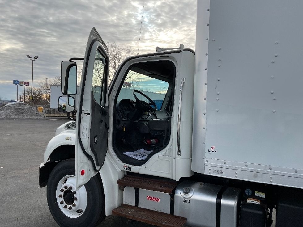 Medium Duty Box Truck-Light and Medium Duty Trucks-Freightliner-2020-M2-Indianapolis-IN-178,989\n\t\tmiles-$ 54,750 - Image 16