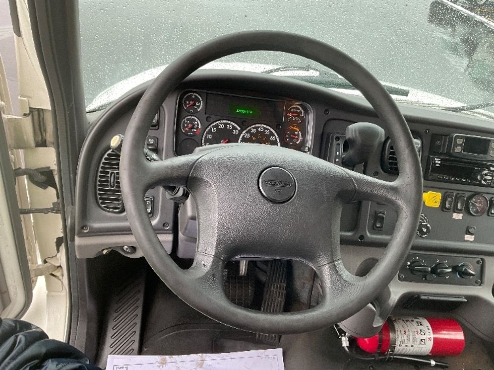 Medium Duty Box Truck-Light and Medium Duty Trucks-Freightliner-2020-M2-Indianapolis-IN-178,989\n\t\tmiles-$ 54,750 - Image 18