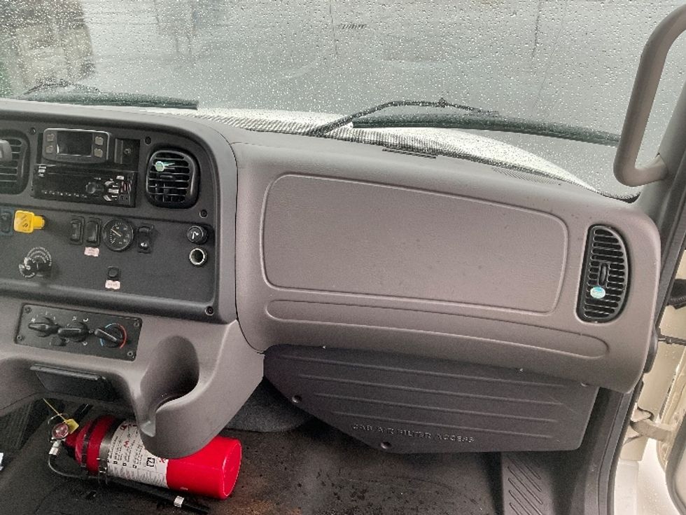 Medium Duty Box Truck-Light and Medium Duty Trucks-Freightliner-2020-M2-Indianapolis-IN-178,989\n\t\tmiles-$ 54,750 - Image 21