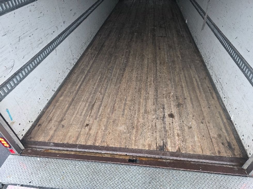 Medium Duty Box Truck-Light and Medium Duty Trucks-Freightliner-2020-M2-Indianapolis-IN-192,071\n\t\tmiles-$ 49,000 - Image 10