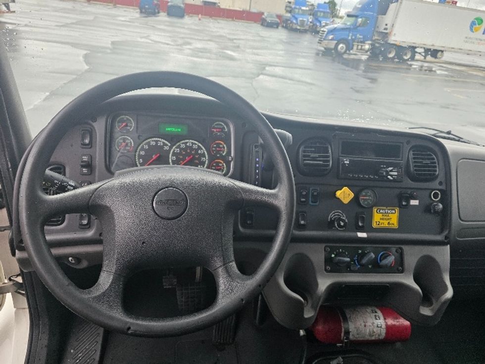 Medium Duty Box Truck-Light and Medium Duty Trucks-Freightliner-2020-M2-Indianapolis-IN-192,071\n\t\tmiles-$ 49,000 - Image 18