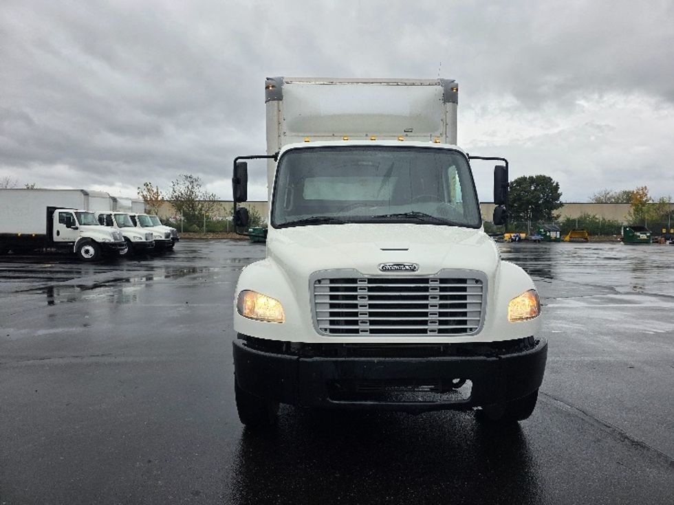 Medium Duty Box Truck-Light and Medium Duty Trucks-Freightliner-2020-M2-Indianapolis-IN-192,071\n\t\tmiles-$ 49,000 - Image 2