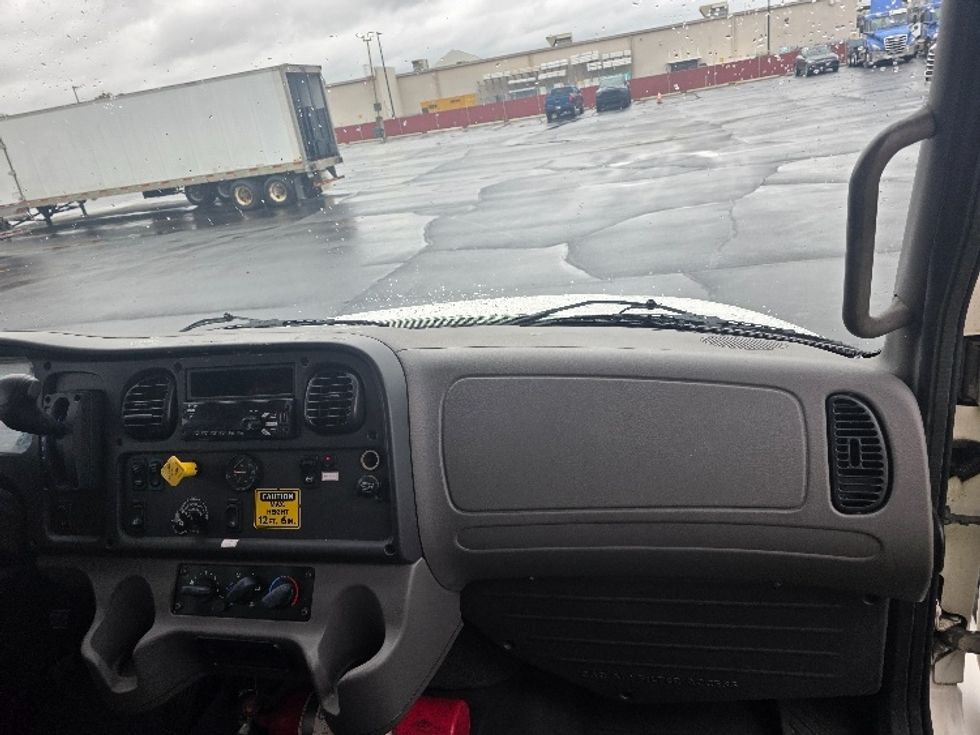 Medium Duty Box Truck-Light and Medium Duty Trucks-Freightliner-2020-M2-Indianapolis-IN-192,071\n\t\tmiles-$ 49,000 - Image 21