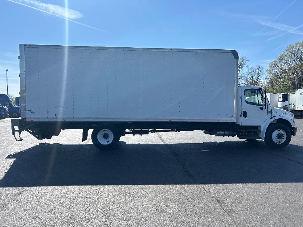 Medium Duty Box Truck-Light and Medium Duty Trucks-Freightliner-2020-M2-Indianapolis-IN-193,600\n\t\tmiles-$ 54,750 - Image 10
