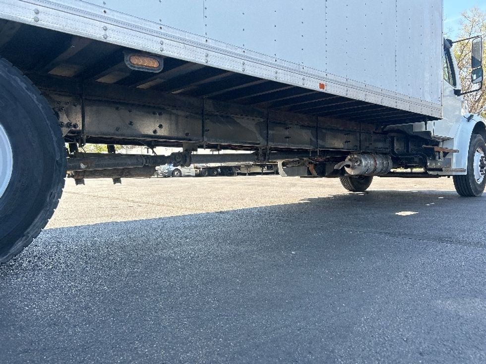 Medium Duty Box Truck-Light and Medium Duty Trucks-Freightliner-2020-M2-Indianapolis-IN-193,600\n\t\tmiles-$ 54,750 - Image 9