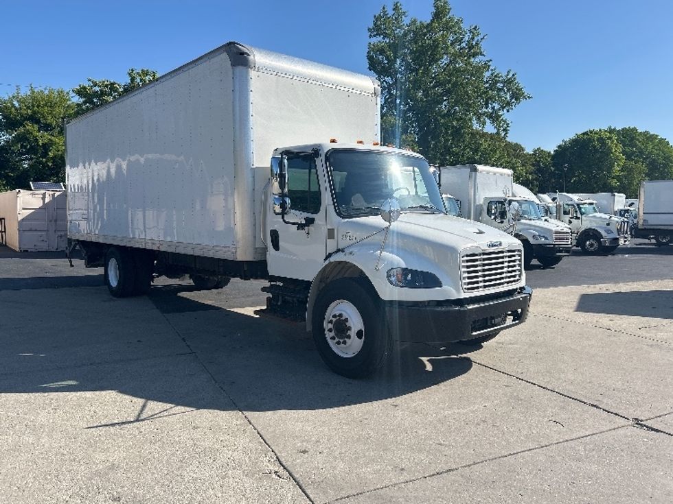 Medium Duty Box Truck-Light and Medium Duty Trucks-Freightliner-2020-M2-Indianapolis-IN-198,853\n\t\tmiles-$ 49,250 - Image 1