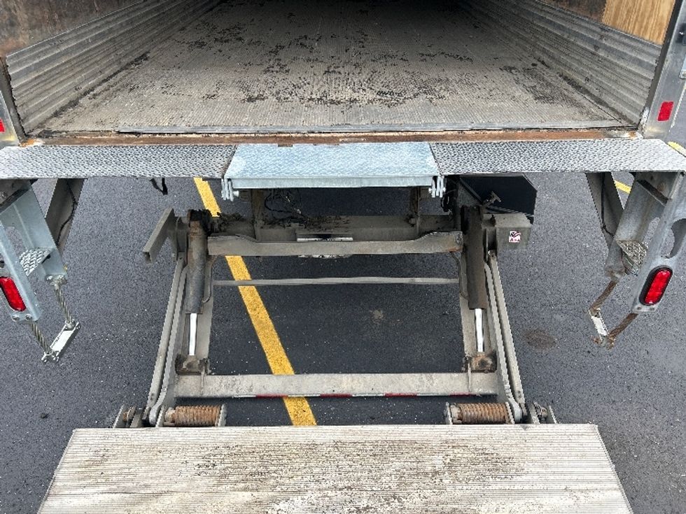 Medium Duty Box Truck-Light and Medium Duty Trucks-Freightliner-2020-M2-Indianapolis-IN-198,853\n\t\tmiles-$ 49,250 - Image 10