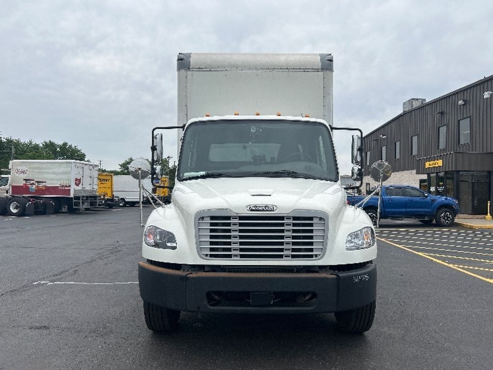Medium Duty Box Truck-Light and Medium Duty Trucks-Freightliner-2020-M2-Indianapolis-IN-204,398\n\t\tmiles-$ 48,500 - Image 2