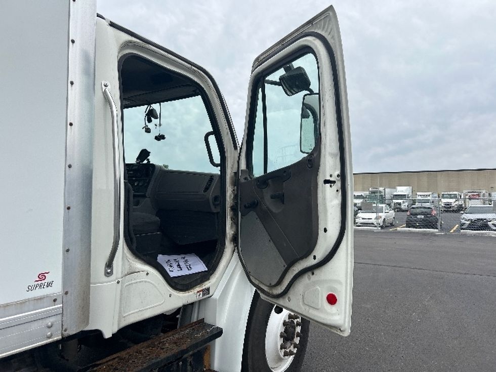 Medium Duty Box Truck-Light and Medium Duty Trucks-Freightliner-2020-M2-Indianapolis-IN-204,398\n\t\tmiles-$ 48,500 - Image 20